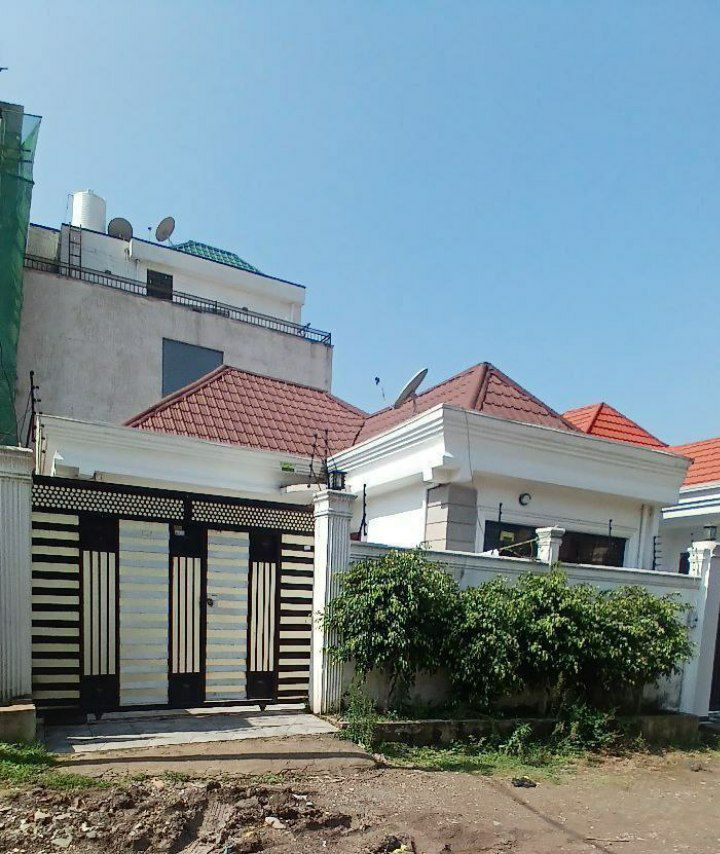 Villa For Sale 