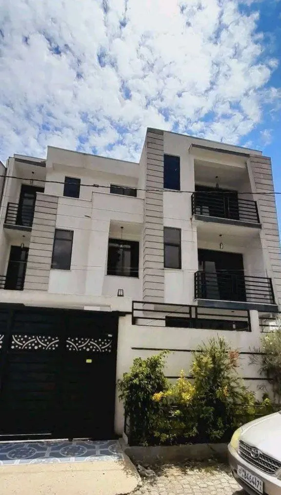 Unfurnished G+2 7 Bedroom House For Sale in CMC, Addis Ababa, Ethiopia 