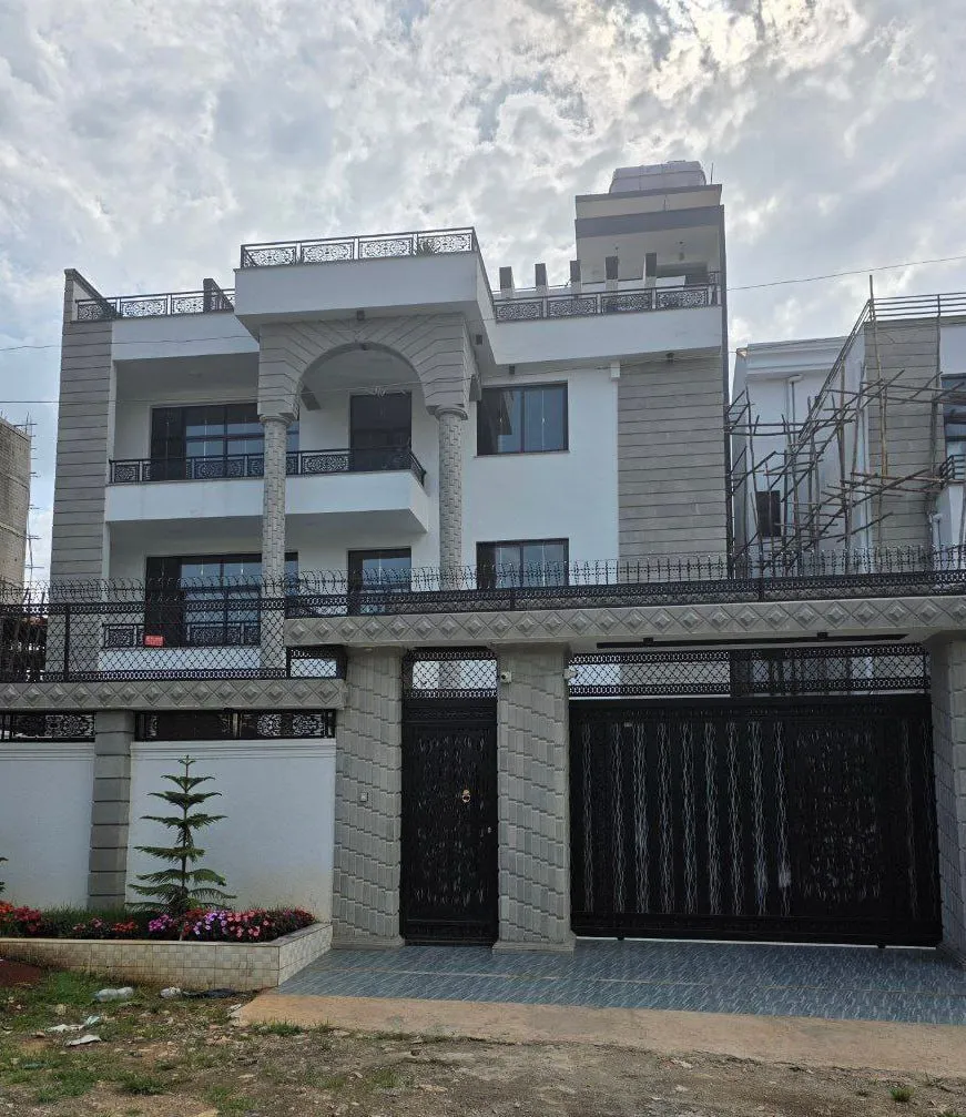 Unfurnished G+2 House  For Sale in Lebu, Addis Ababa, Ethiopia 