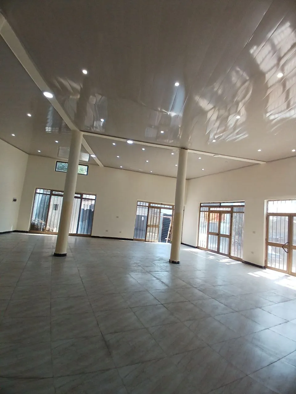  Commercial space for rent located in Abnet round about, Addis Ababa Ethiopia