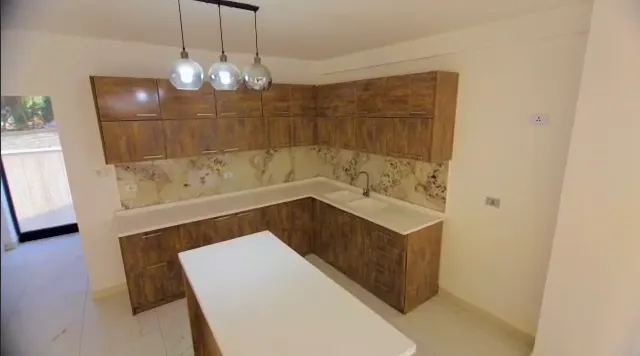 Modern House For Rent located at Hayarat, Addis Ababa Ethiopia – další