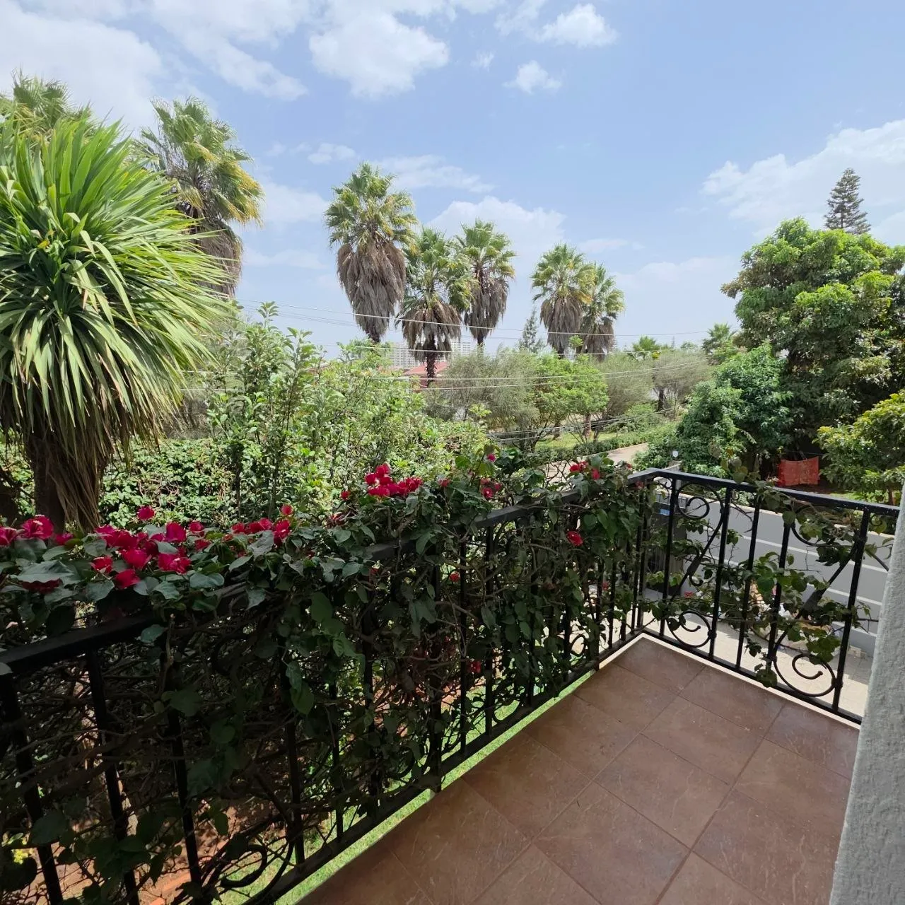 Modern G+1 House For  Sale in Ayat,Addis Ababa Ethiopia - Ansicht 2