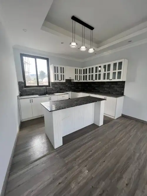 5BR House for rent in Wesen Addis Ababa, Ethiopia